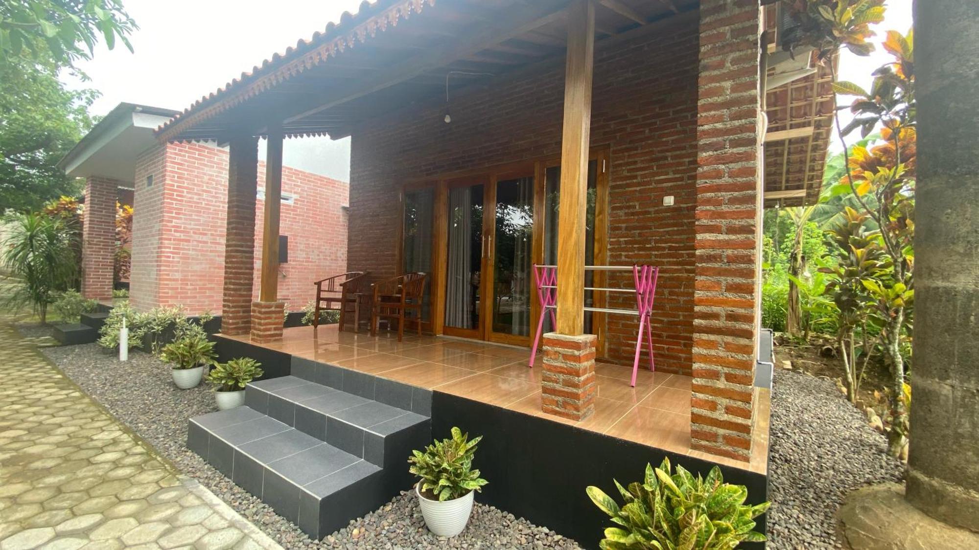 Adventure Turtle Homestay Meru Betiri Sarungan Εξωτερικό φωτογραφία